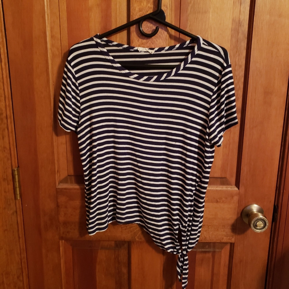 Short sleeve shirt